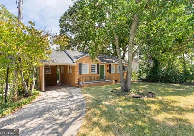 Photo 3 of Single family home for sale at 210 Oakhaven Ave, Macon, GA 31204 | MLS# 10849210 | Listing updated on 2026-10-02