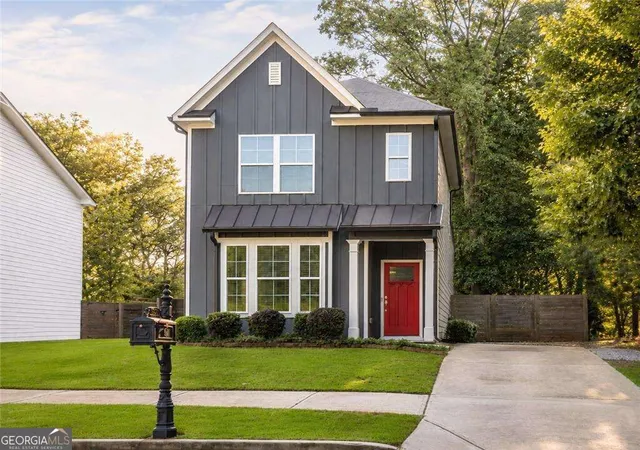 Photo 1 of Single family home for sale at 2077 Windy Hl Rd, Decatur, GA 30032 | MLS# 10843475 | Listing updated on 2026-09-24