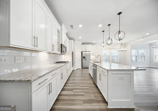 Photo 2 of Single family home for sale at 313 Hannah Pl, Canton, GA 30115 | MLS# 10874601 | Listing updated on 2026-10-31