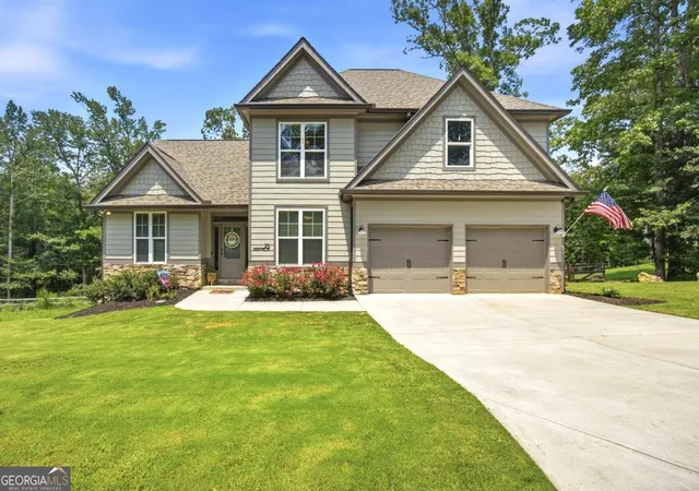 Photo 2 of Single family home for sale at 25 Griffin Ml Dr Nw, Cartersville, GA 30120 | MLS# 10815275 | Listing updated on 2026-09-09