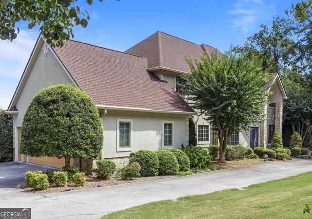 Photo 2 of Single family home for sale at 815 Battlefield Park Dr, Dalton, GA 30720 | MLS# 10853393 | Listing updated on 2026-10-09