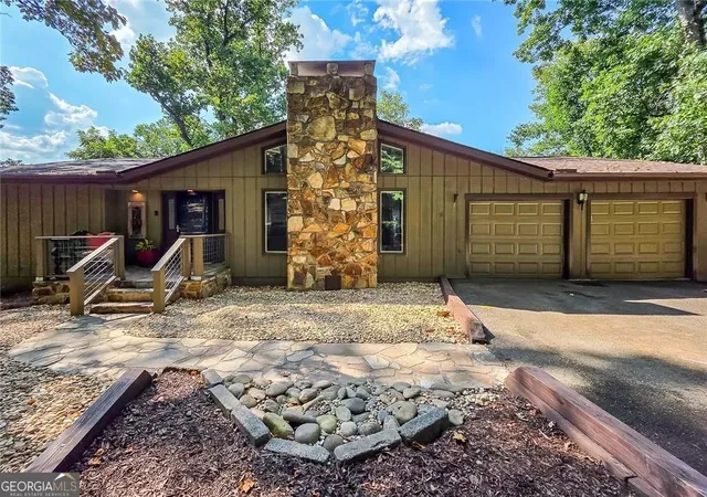 Photo 2 of Single family home for sale at 493 Starcross Ln, Jasper, GA 30143 | MLS# 10840499 | Listing updated on 2026-09-08