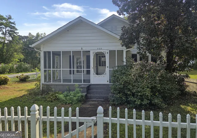 Photo 1 of Sale Pending at 335 E Pine St, Rockmart, GA 30153 | MLS# 10831204 | Listing updated on 2026-09-10
