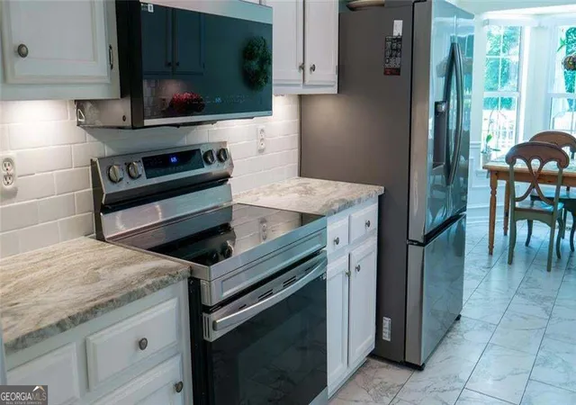 Photo 3 of Single family home for sale at 3257 Camens Way, Buford, GA 30519 | MLS# 10852004 | Listing updated on 2026-10-08