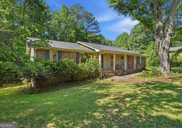 Photo 3 of Single family home for sale at 4845 Jennifer Ln, Douglasville, GA 30135 | MLS# 10846667 | Listing updated on 2026-09-25