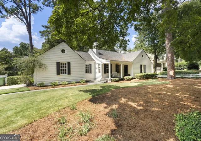 Photo 2 of Single family home for sale at 835 Glenbrook Dr, Atlanta, GA 30318 | MLS# 10844356 | Listing updated on 2026-09-11