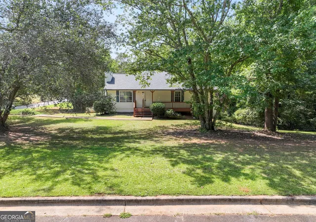 Photo 4 of Single family home for sale at 45 Boxwood Ct, Mcdonough, GA 30252 | MLS# 10833473 | Listing updated on 2026-09-18