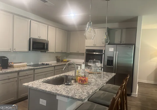 Photo 3 of Sale Pending at 5355 Tolar Rd, Fairburn, GA 30213 | MLS# 10842637 | Listing updated on 2026-09-09