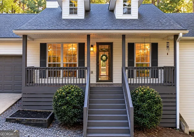Photo 3 of Single family home for sale at 711 Country Lake Ct, Mcdonough, GA 30252 | MLS# 10880764 | Listing updated on 2026-10-29