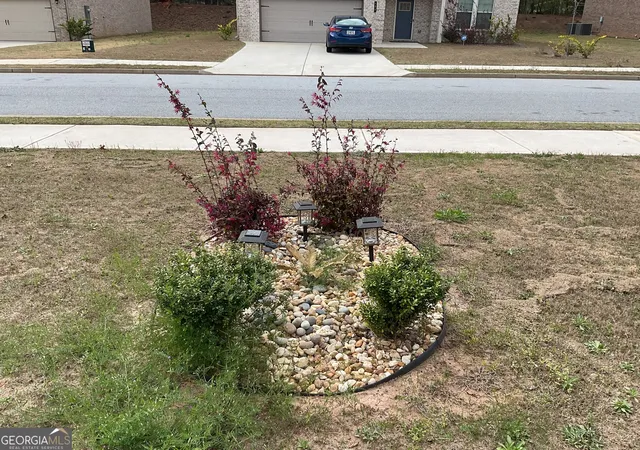 Photo 4 of Single family home for sale at 137 Cabin Way, Hampton, GA 30228 | MLS# 10840378 | Listing updated on 2026-09-18