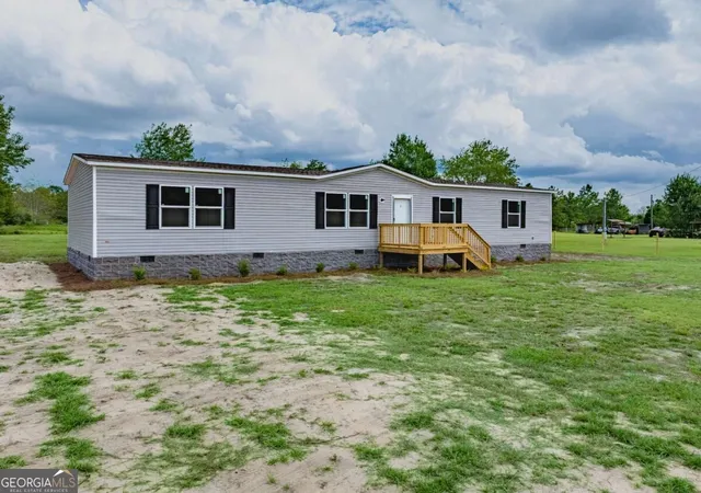 Photo 1 of Sale Pending at 195 Meadow Hl Ln, Ocilla, GA 31774 | MLS# 10846328 | Listing updated on 2026-10-06