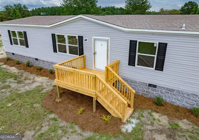 Photo 4 of Sale Pending at 195 Meadow Hl Ln, Ocilla, GA 31774 | MLS# 10846328 | Listing updated on 2026-10-06