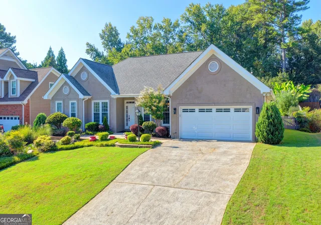 Photo 3 of Single family home for sale at 2949 Gavin Pl, Duluth, GA 30096 | MLS# 10851096 | Listing updated on 2026-10-06
