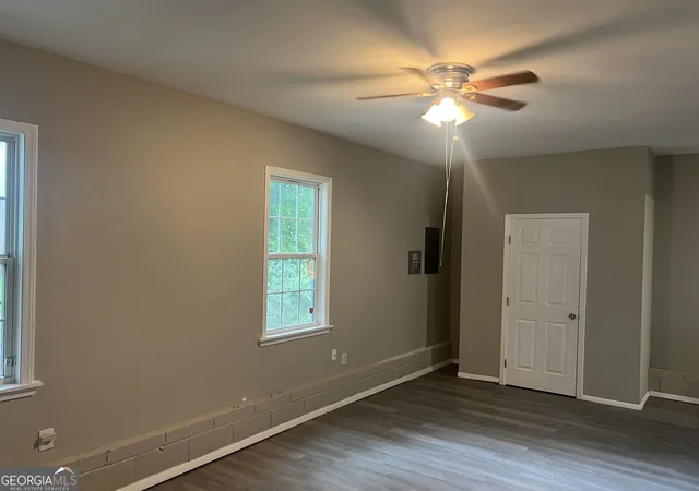Listing Photo 2 - Condo for sale in building located at 1259 Pineglen Dr, Riverdale, GA 30296 - Unit #