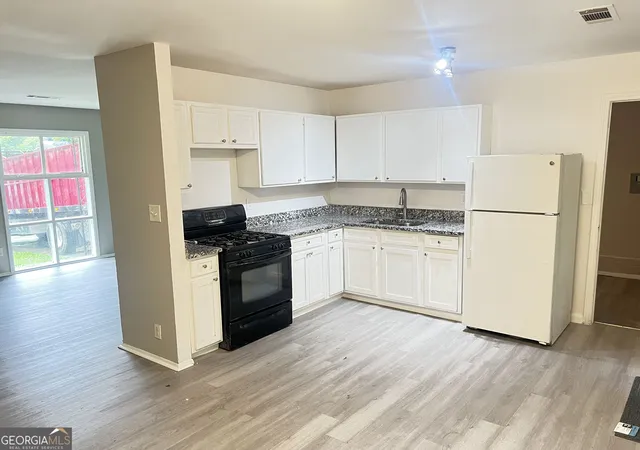 Photo 3 of Multi family home for sale at 1259 Pineglen Dr, Riverdale, GA 30296 | MLS# 10840636 | Listing updated on 2026-09-18