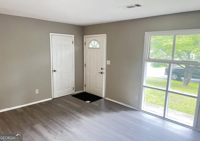 Photo 4 of Multi family home for sale at 1259 Pineglen Dr, Riverdale, GA 30296 | MLS# 10840636 | Listing updated on 2026-09-28