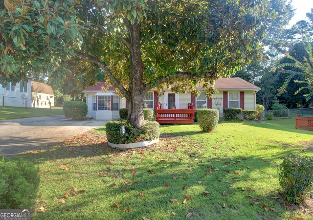 Photo 4 of Single family home for sale at 612 Tower Rd, Peachtree City, GA 30269 | MLS# 10851981 | Listing updated on 2026-10-07