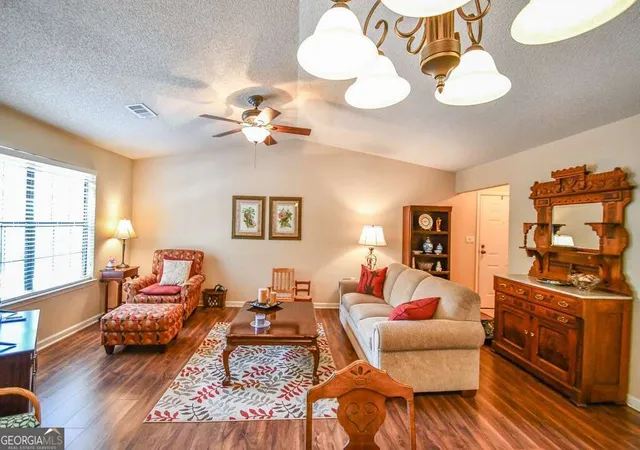 Listing Photo 4 - Condo for sale in building located at 2235 Old Hamilton Pl, Gainesville, GA 30507 - Unit #G100