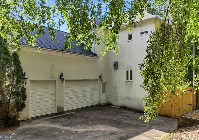 Photo 4 of Single family home for sale at 110 Standing Oak Pl, Fayetteville, GA 30214 | MLS# 10844924 | Listing updated on 2026-10-09