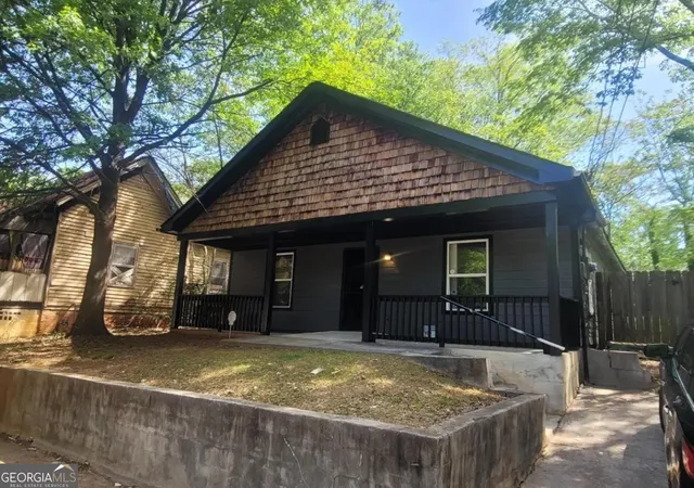 Photo 1 of Single family home for sale at 904 Smith St Sw, Atlanta, GA 30310 | MLS# 10832820 | Listing updated on 2026-10-05