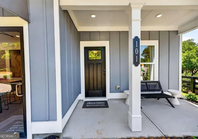 Photo 2 of Sale Pending at 108 Willow Cir, Rock Spring, GA 30739 | MLS# 10852488 | Listing updated on 2026-09-28