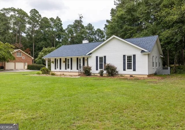 Photo 3 of Single family home for sale at 1082 Kismet Dr, Aiken, SC 29803 | MLS# 10847872 | Listing updated on 2026-09-17