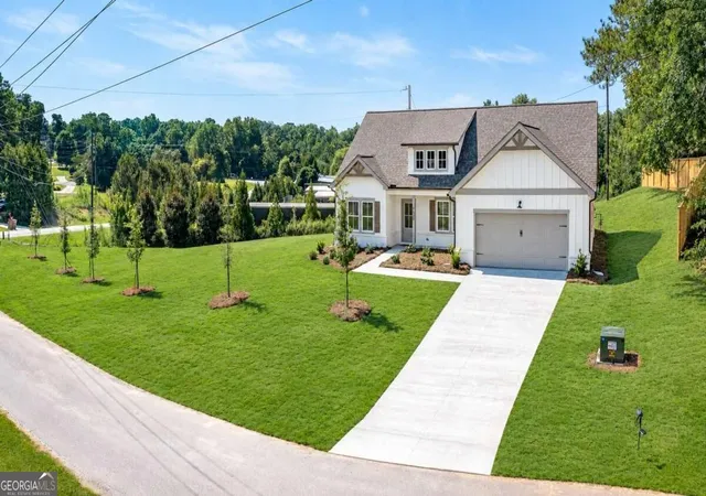Photo 2 of Single family home for sale at 8420 Pleasant Grv Cir, Gainesville, GA 30506 | MLS# 10844964 | Listing updated on 2026-10-06
