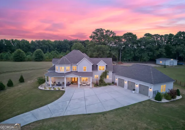 Photo 1 of Single family home for sale at 124 John C Hunter Rd, Sharpsburg, GA 30277 | MLS# 10845968 | Listing updated on 2026-09-28