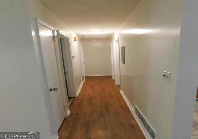 Photo 4 of Single family home for sale at 4618 Bartlett Rd, Forest Park, GA 30297 | MLS# 10836965 | Listing updated on 2026-09-01