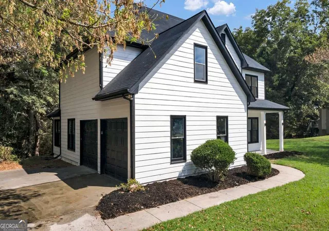 Photo 2 of Single family home for sale at 1615 Burnt Oak Way, Dacula, GA 30019 | MLS# 10852553 | Listing updated on 2026-10-09