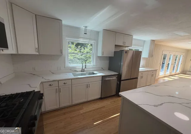 Photo 4 of Single family home for sale at 5314 High Harbor Ct, Gainesville, GA 30504 | MLS# 10819400 | Listing updated on 2026-09-23