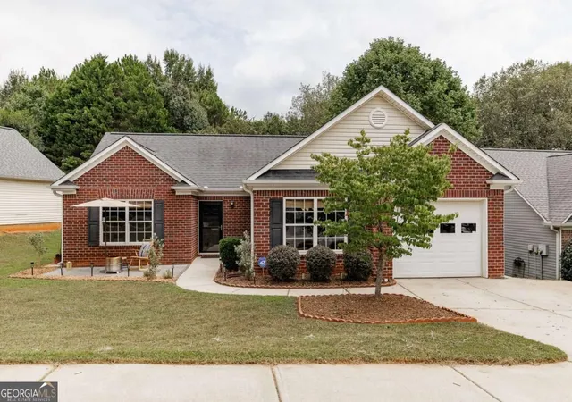 Photo 1 of Single family home for sale at 315 Tall Pine Ln, Athens, GA 30605 | MLS# 10850440 | Listing updated on 2026-10-04