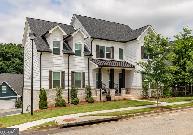 Photo 3 of Single family home for sale at 105 Red Blf Dr, Athens, GA 30607 | MLS# 10833981 | Listing updated on 2026-09-15