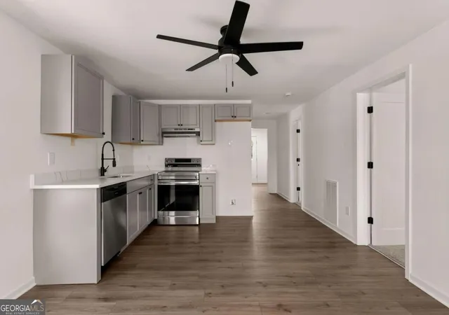 Photo 4 of Single family home for sale at 130 N Cass St, Adairsville, GA 30103 | MLS# 10841085 | Listing updated on 2026-09-21