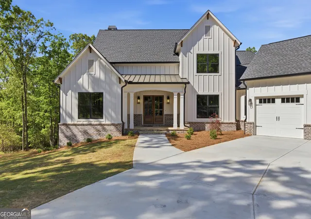 Photo 4 of Single family home for sale at 110 Fall Pippin Ct, Clarkesville, GA 30523 | MLS# 10846241 | Listing updated on 2026-09-30