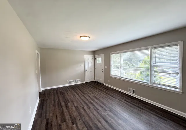 Photo 3 of Single family home for sale at 2886 Belleau Ln Se, Atlanta, GA 30316 | MLS# 10773049 | Listing updated on 2026-09-02