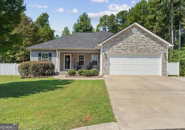Photo 3 of Single family home for sale at 359 Brittany Ct, Chatsworth, GA 30705 | MLS# 10831540 | Listing updated on 2026-09-06