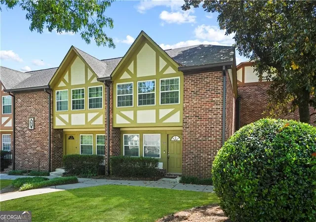Photo 1 of Townhouse for sale at 2825 Northeast Expy #N4, Atlanta, GA 30345 | MLS# 10849884 | Listing updated on 2026-10-08