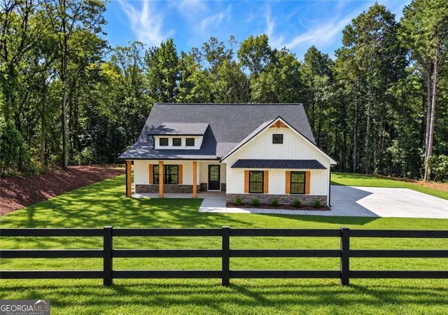 Photo 2 of Single family home for sale at 338 Dunn Rd, Silver Creek, GA 30173 | MLS# 10848636 | Listing updated on 2026-10-05
