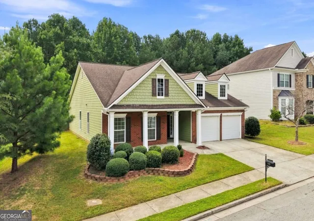 Photo 3 of Single family home for sale at 3870 Amberleigh Tr, Gainesville, GA 30507 | MLS# 10839897 | Listing updated on 2026-09-23