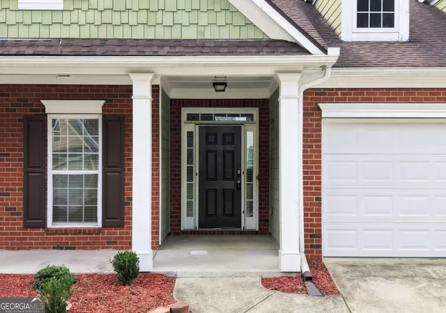 Photo 3 of Single family home for sale at 3870 Amberleigh Tr, Gainesville, GA 30507 | MLS# 10839897 | Listing updated on 2026-09-23