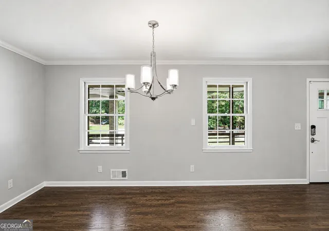 Photo 4 of Single family home for sale at 3020 Landrum Dr SW, Atlanta, GA 30311 | MLS# 10841291 | Listing updated on 2026-10-30