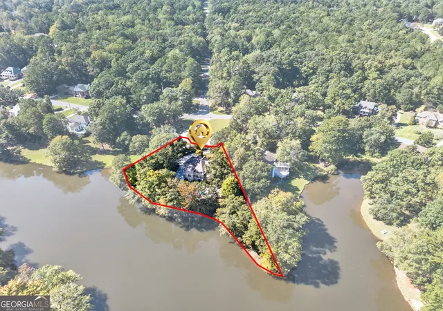 Photo 3 of Sale Pending at 1594 Rivoli Ln, Macon, GA 31210 | MLS# 10878295 | Listing updated on 2026-10-28