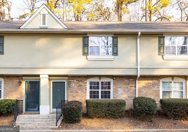 Photo 2 of Condo for sale at 6900 Roswell Rd #L4, Sandy Springs, GA 30328 | MLS# 10840822 | Listing updated on 2026-09-25