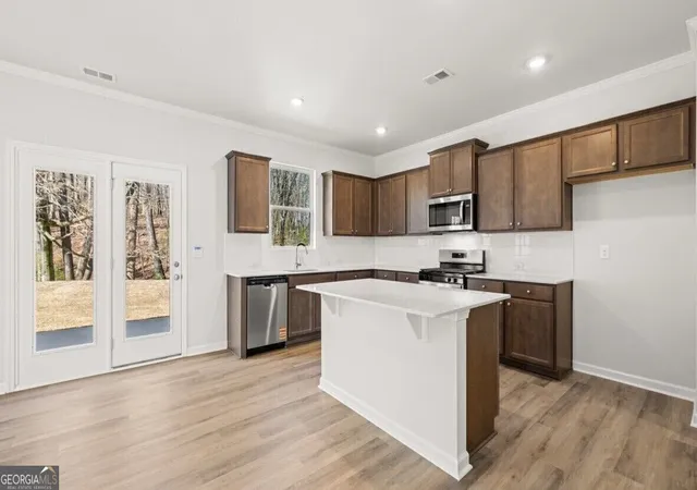 Photo 4 of Single family home for sale at 1441 Lincoln Ln, Braselton, GA 30517 | MLS# 10840099 | Listing updated on 2026-10-28