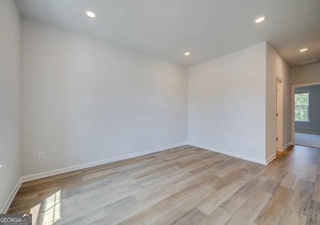 Photo 4 of Single family home for sale at 605 Button Grv, Hampton, GA 30228 | MLS# 10804598 | Listing updated on 2026-09-02