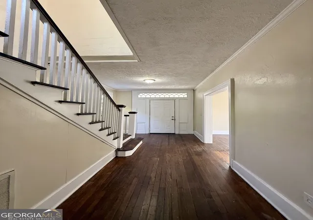 Photo 2 of Single family home for sale at 627 W 39th Street, Savannah, GA 31415 | MLS# 10840953 | Listing updated on 2026-09-19