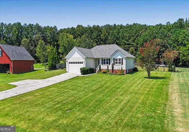 Photo 2 of Single family home for sale at 65 Windmill Dr Se, Silver Creek, GA 30173 | MLS# 10838232 | Listing updated on 2026-10-05