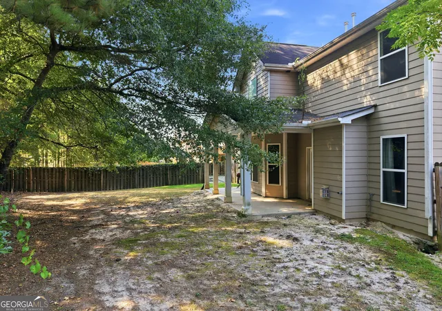 Photo 4 of Single family home for sale at 1664 Stone Meadow Rd, Lithonia, GA 30058 | MLS# 10795135 | Listing updated on 2026-09-20