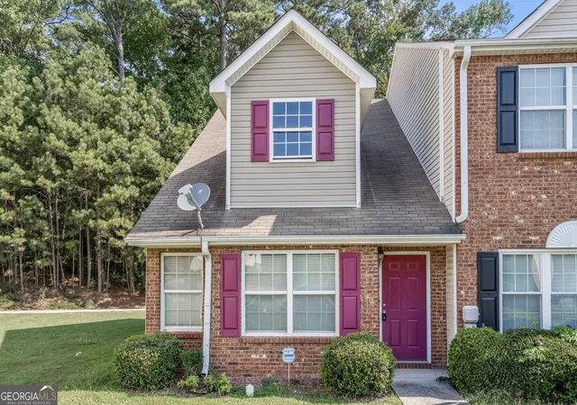 Photo 1 of Townhouse for sale at 8190 Oakley Cir #2, Union City, GA 30291 | MLS# 10840464 | Listing updated on 2026-09-04